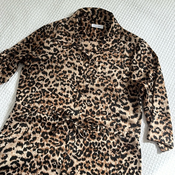 Calvin Klein leopard long chemise with cinch waist. Size M. - Picture 1 of 10